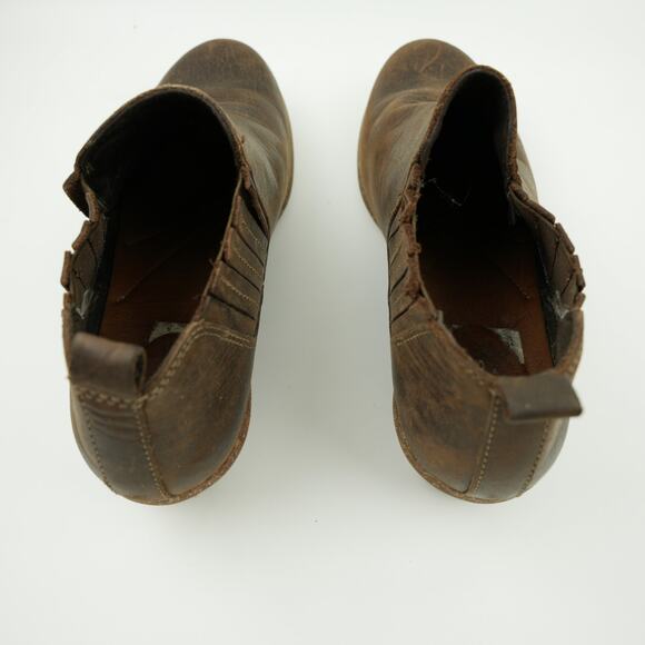 Clarks Women's Wilrose Jade Boot Size 7M Low Heel Chelsea Shootie Brown Leather - Picture 6 of 10